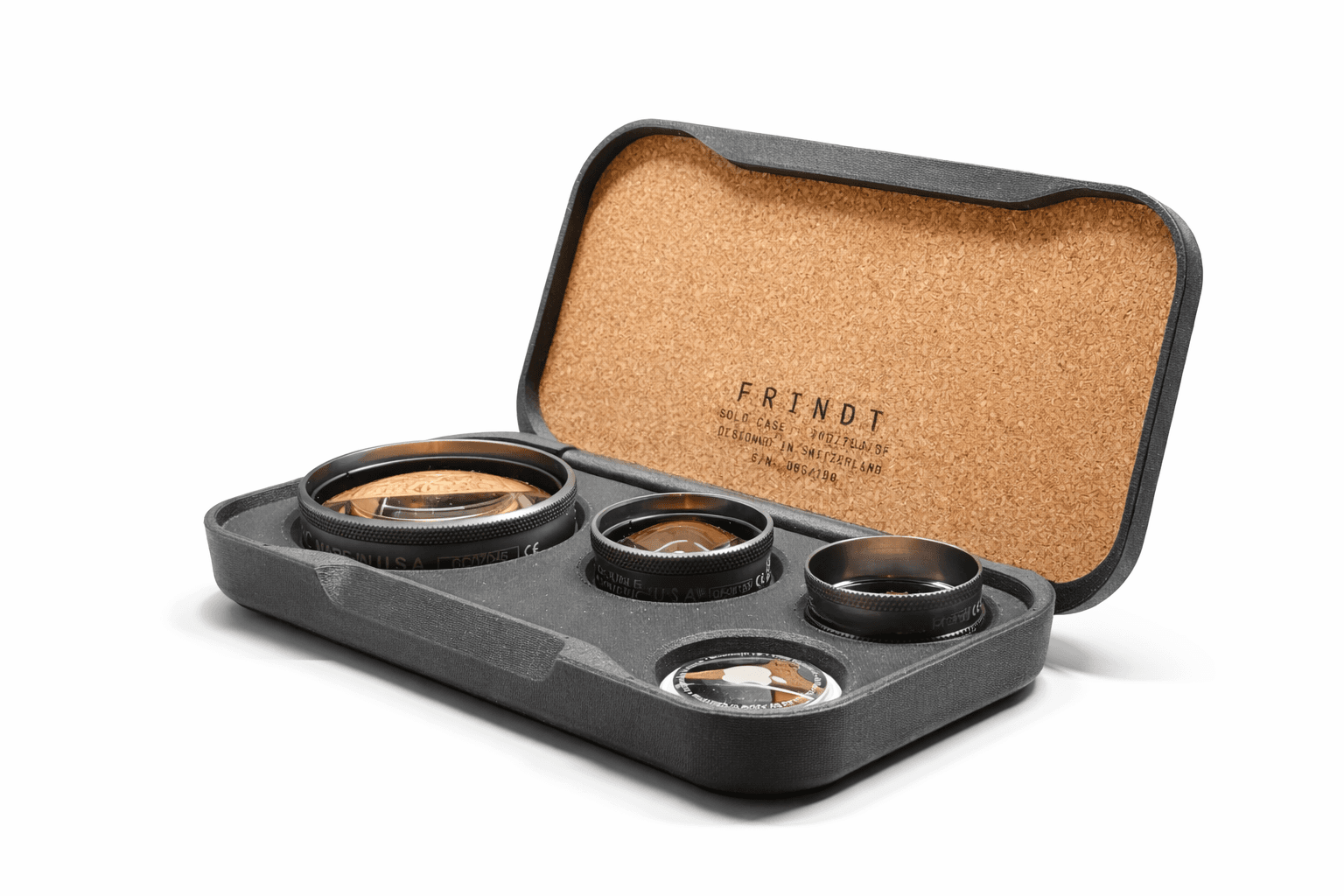 FRINDT Multi Lens Case lens compartments and hardware detail