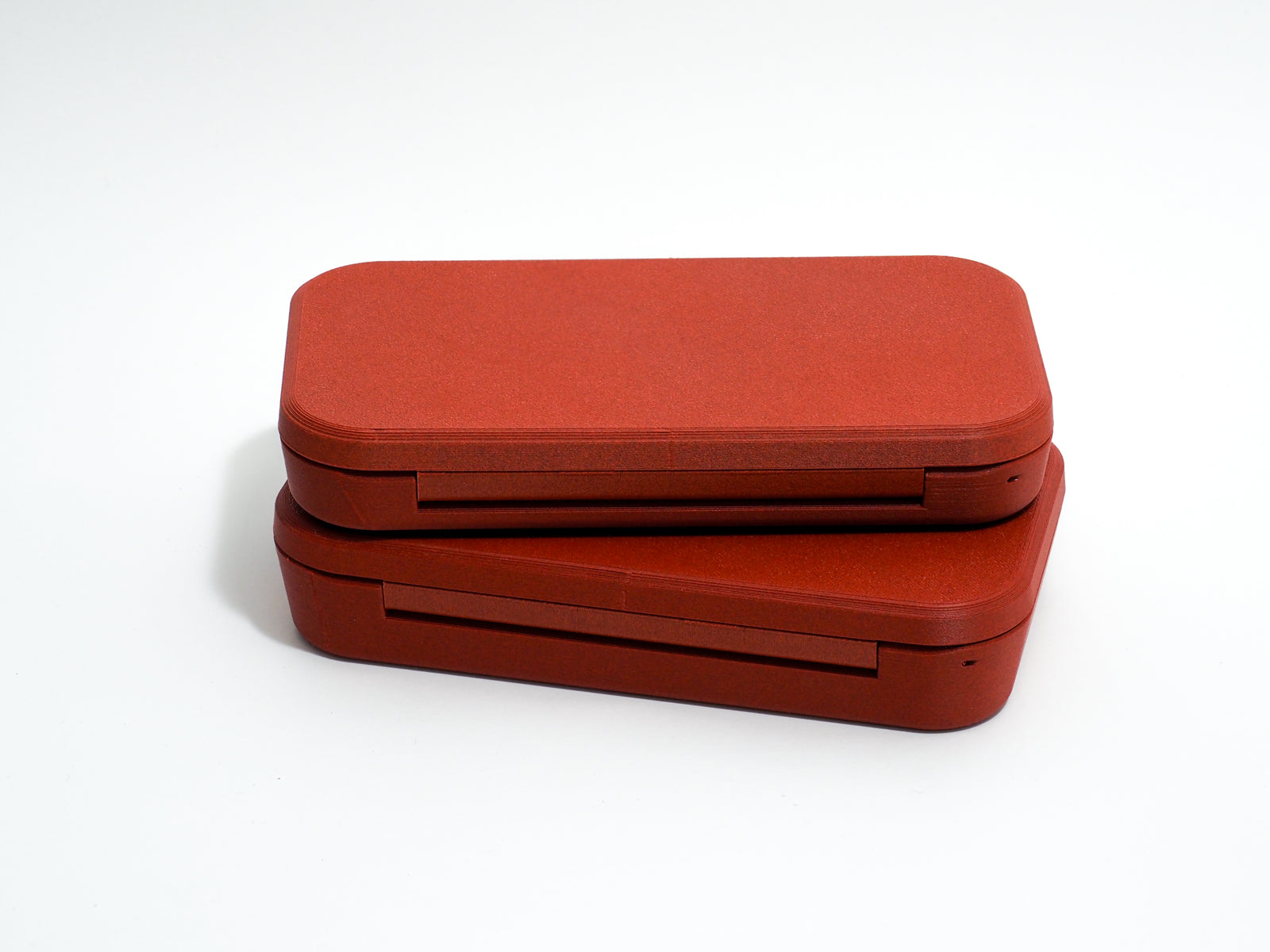 


Close-up of Multi Lens Case (Large) carbon-fibre reinforced polymer surface and cork lining
